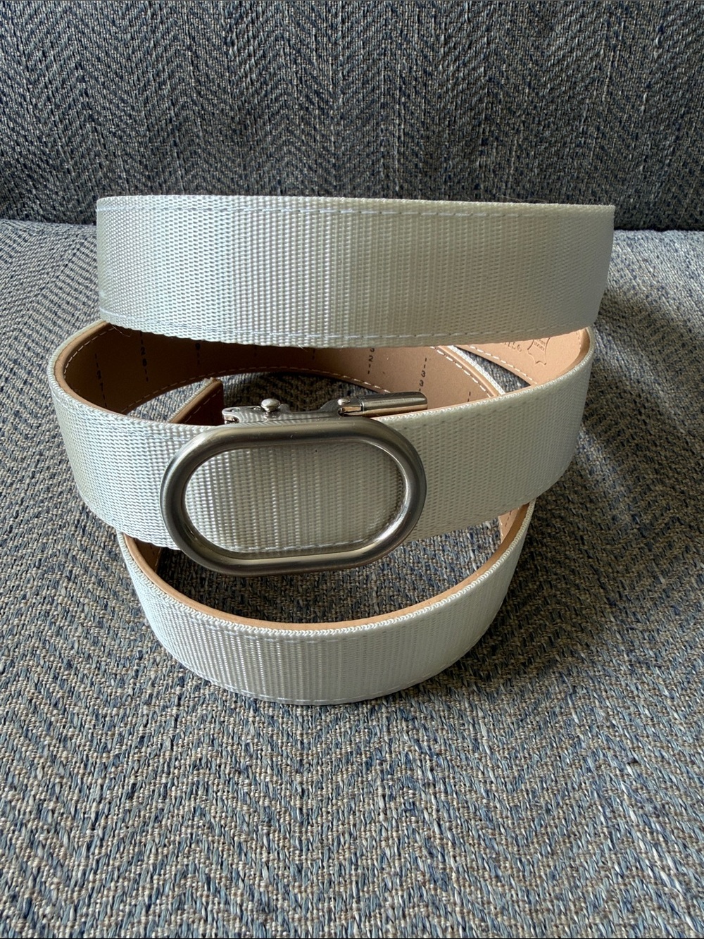 Nexbelt The Belt With No Holes Men’s Off White Nylon Belt Size:  52 Inches